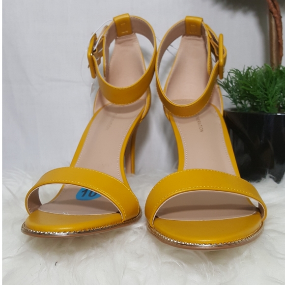 BCBGeneration Golden Jeddi Sandals Size 10 - Picture 4 of 9